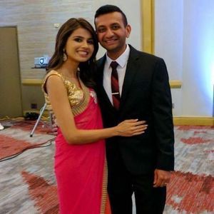 Meet your Posher, Khurram